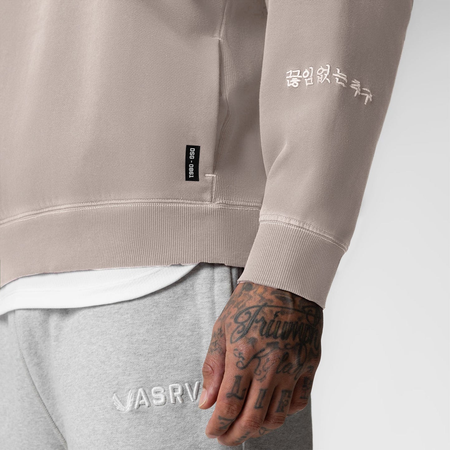0861. Tech Essential™ Distressed Crewneck Faded Chai | ASRV sale