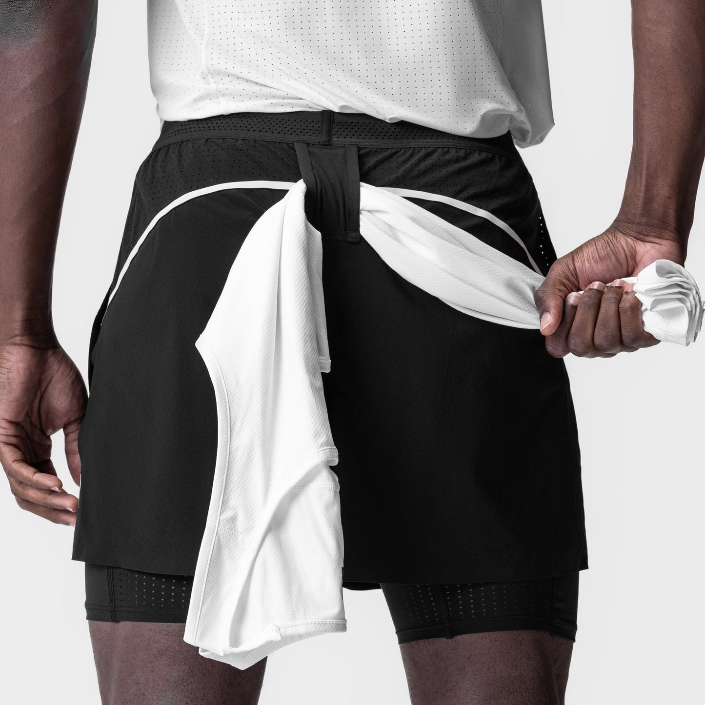0951. Aerotex™ 4" High Split Liner Short Black/White | ASRV near me