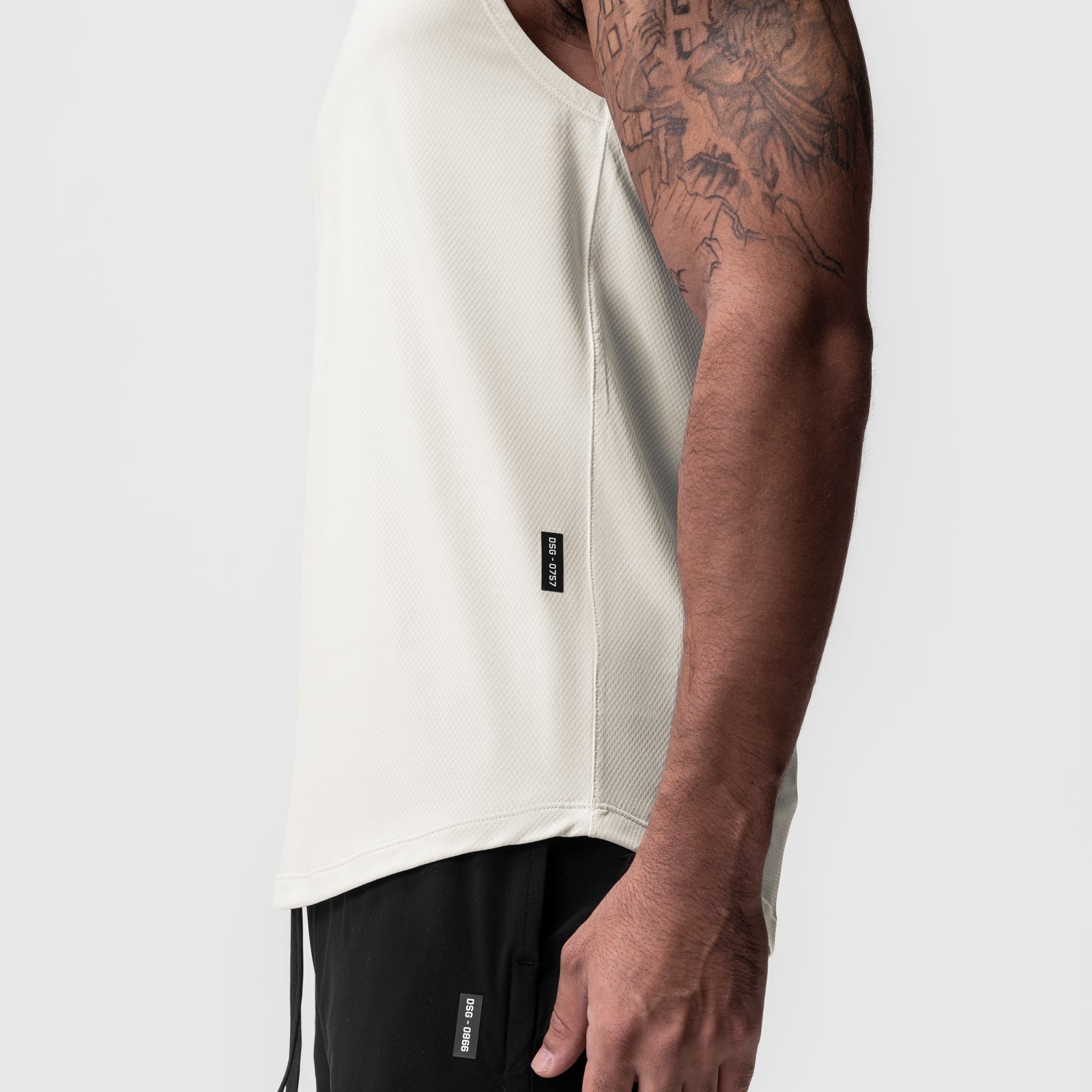 0757. AeroSilver® Cutoff Tank Ivory Cream | ASRV US