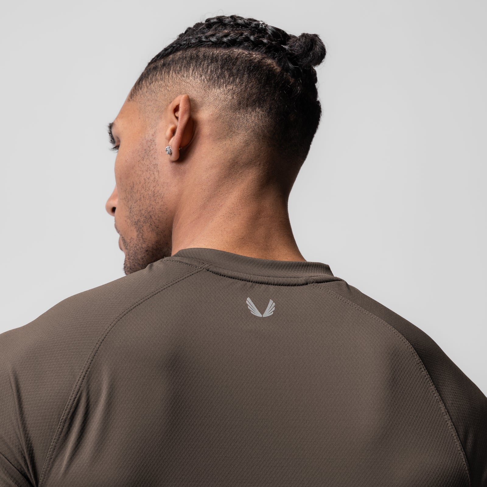 0918. AeroSilver® Fitted Tee Deep Taupe | ASRV Discount
