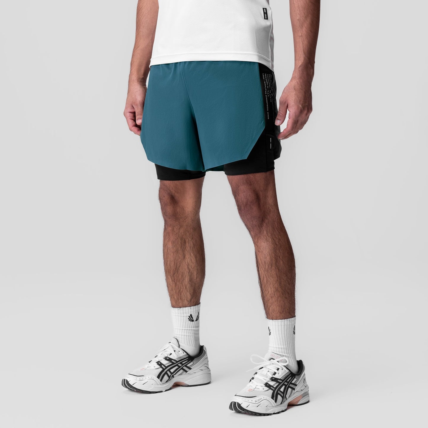 0953. Aerotex™ Hybrid Liner Short Storm/Black | ASRV Online