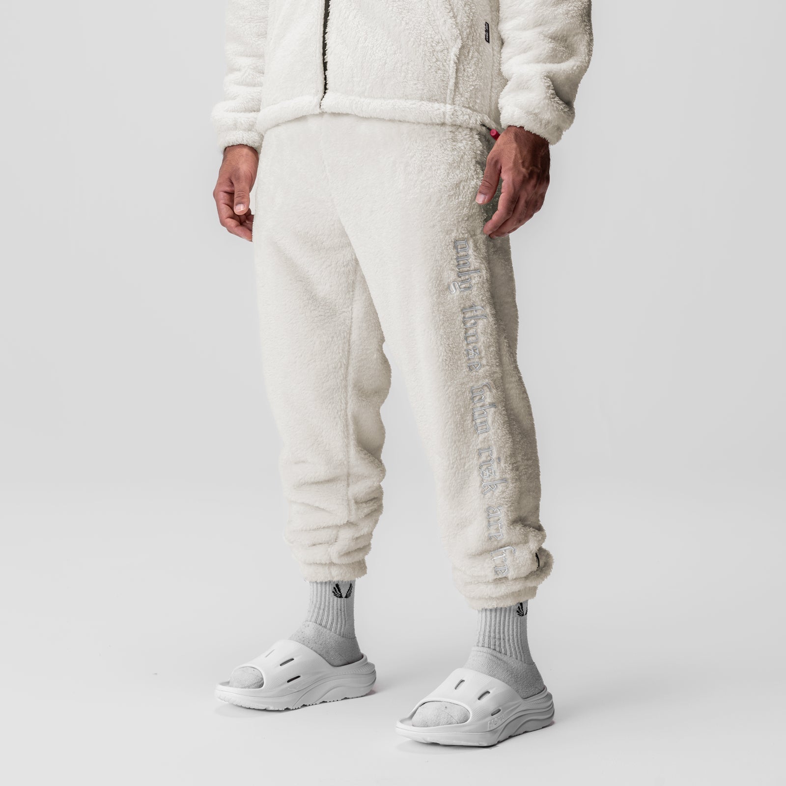0692. Sherpa Recovery Sweats Ivory Cream/White | ASRV on sale