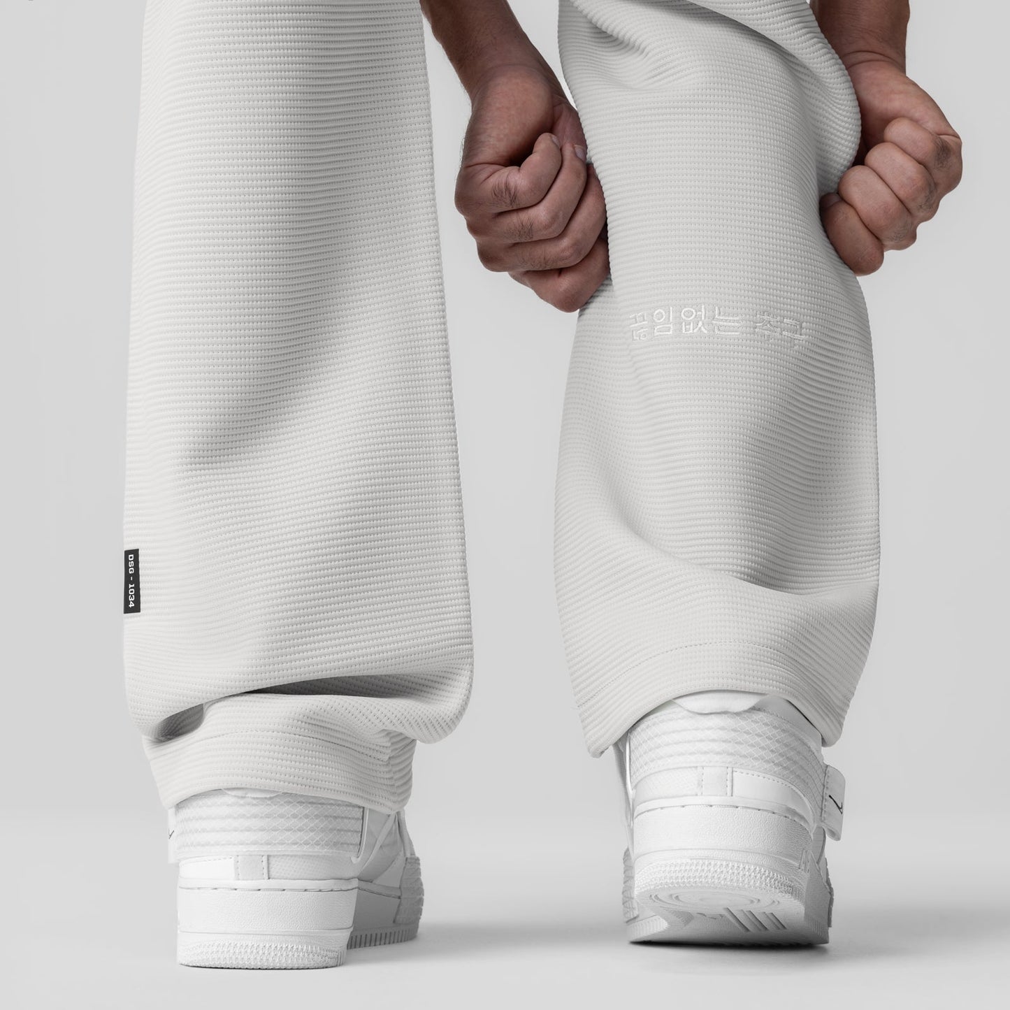 1034. Deltapeak® Straight Leg Sweats Light Grey | ASRV for sale
