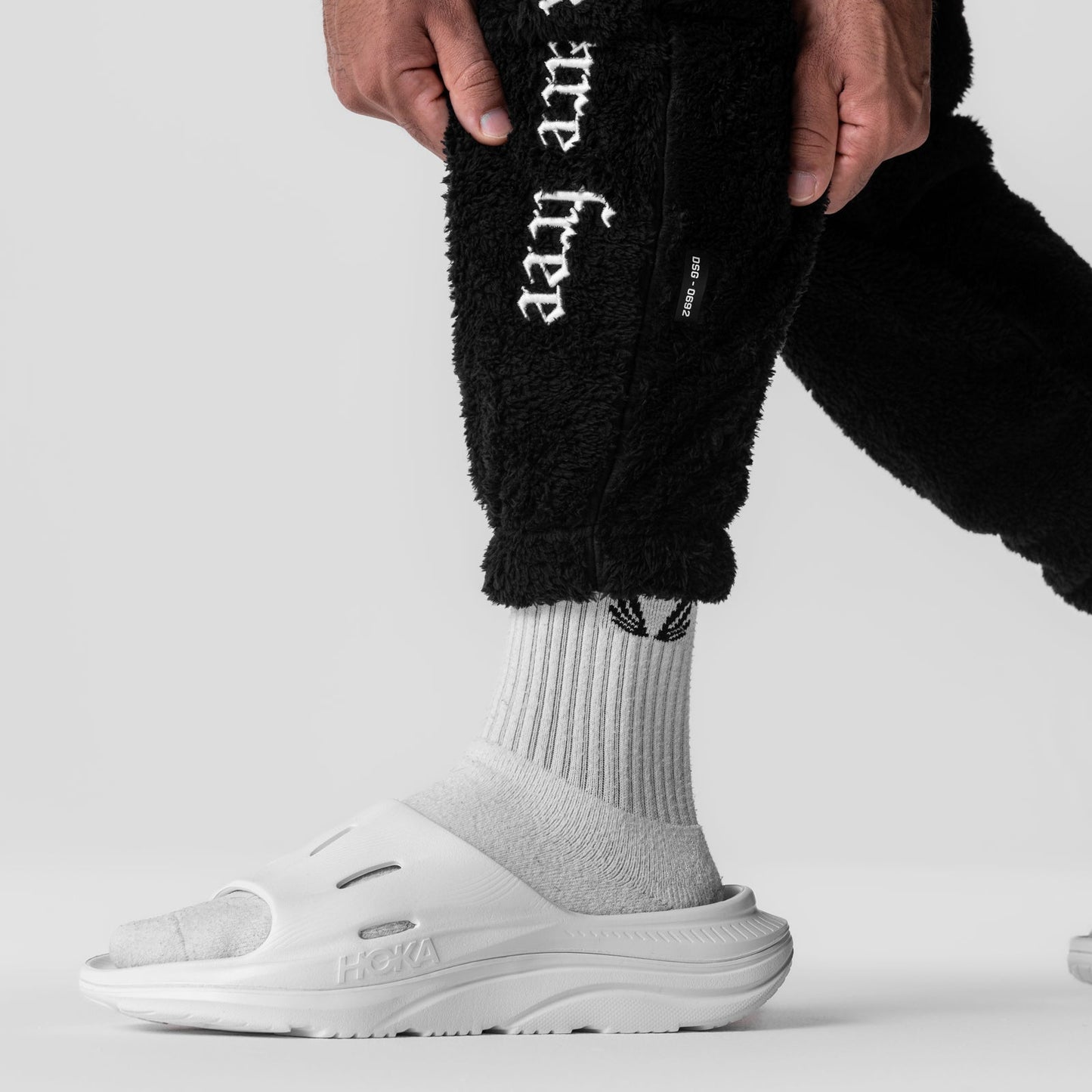 0692. Sherpa Recovery Sweats Black/White | ASRV Discount