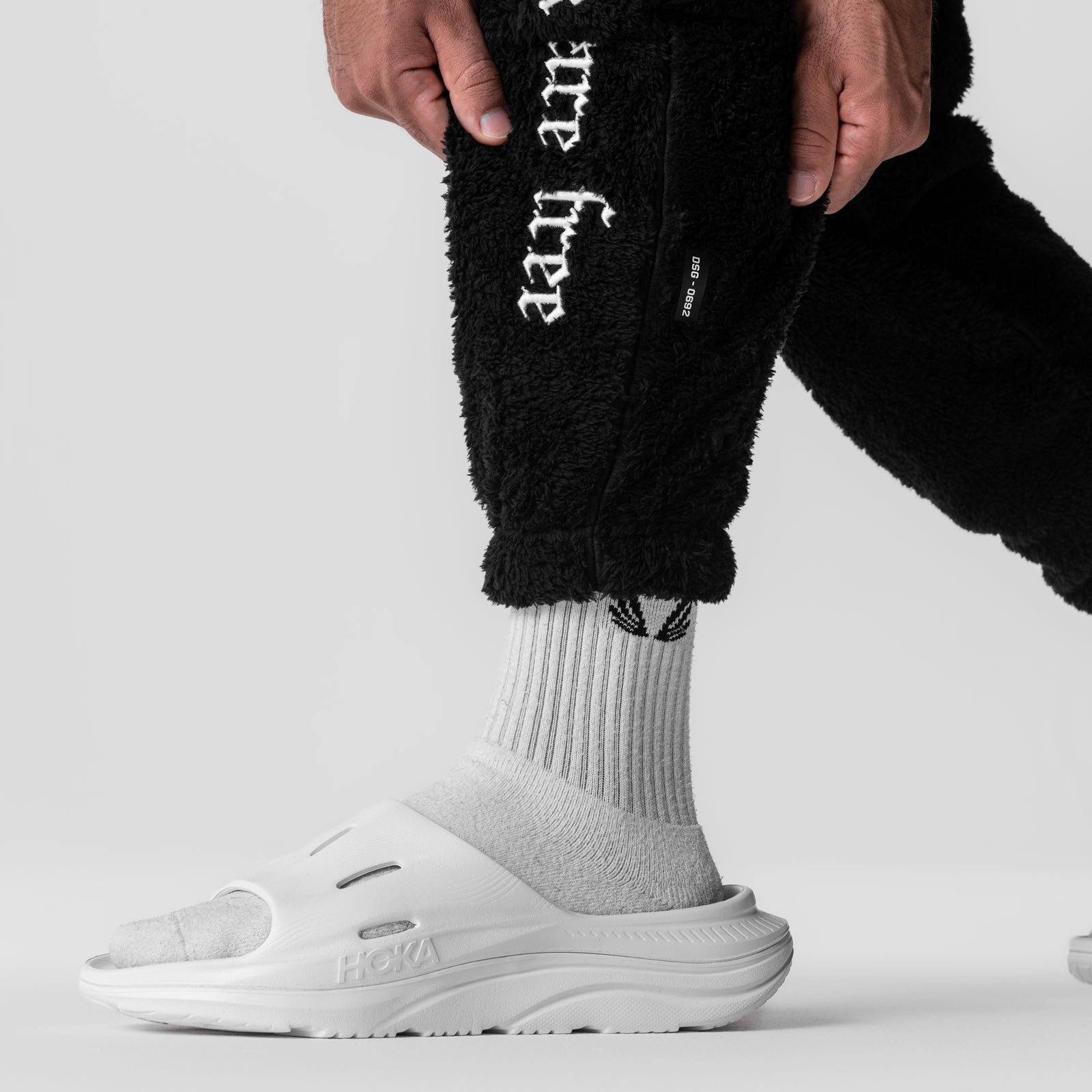 0692. Sherpa Recovery Sweats Black/White | ASRV Discount