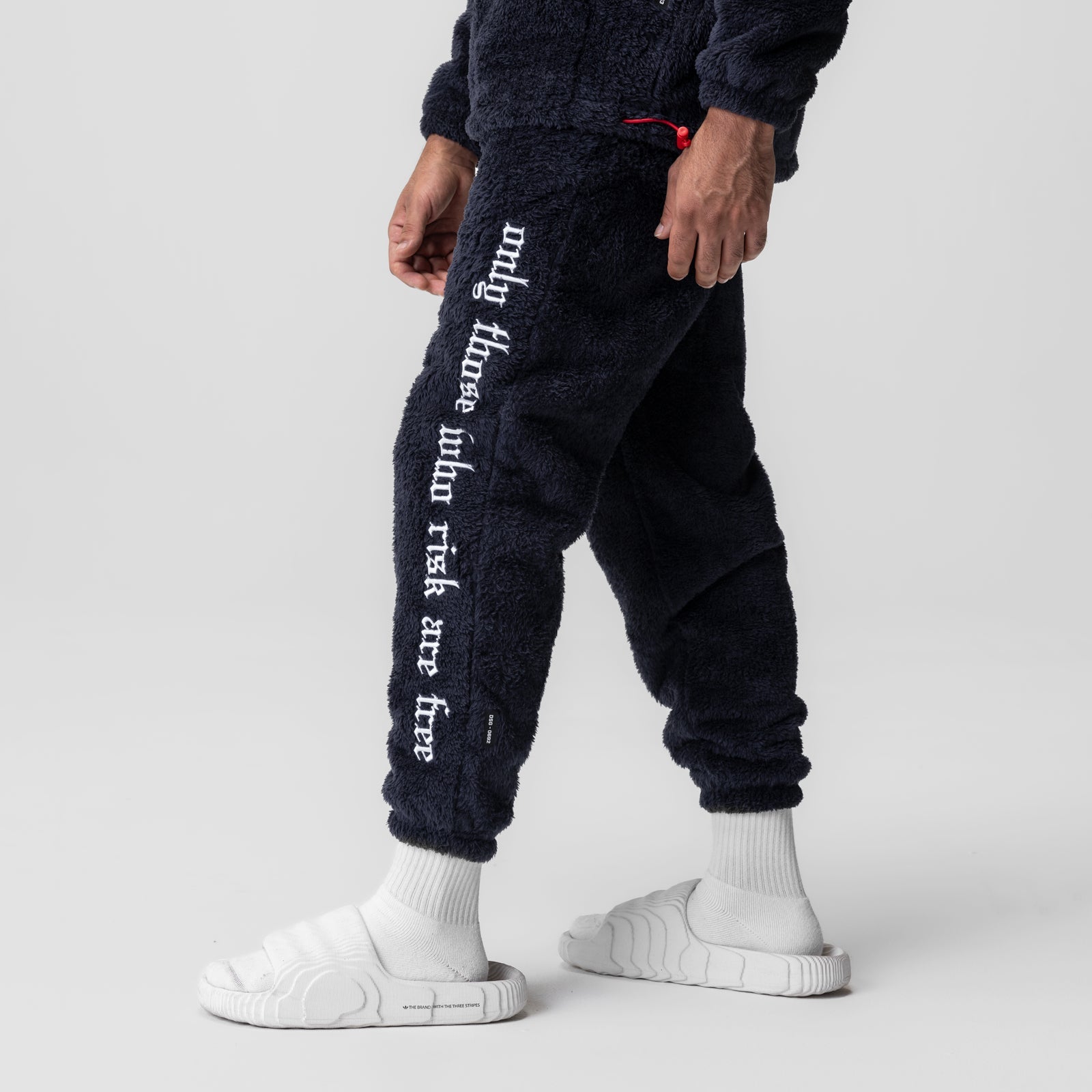 0692. Sherpa Recovery Sweats Navy/White | ASRV sale