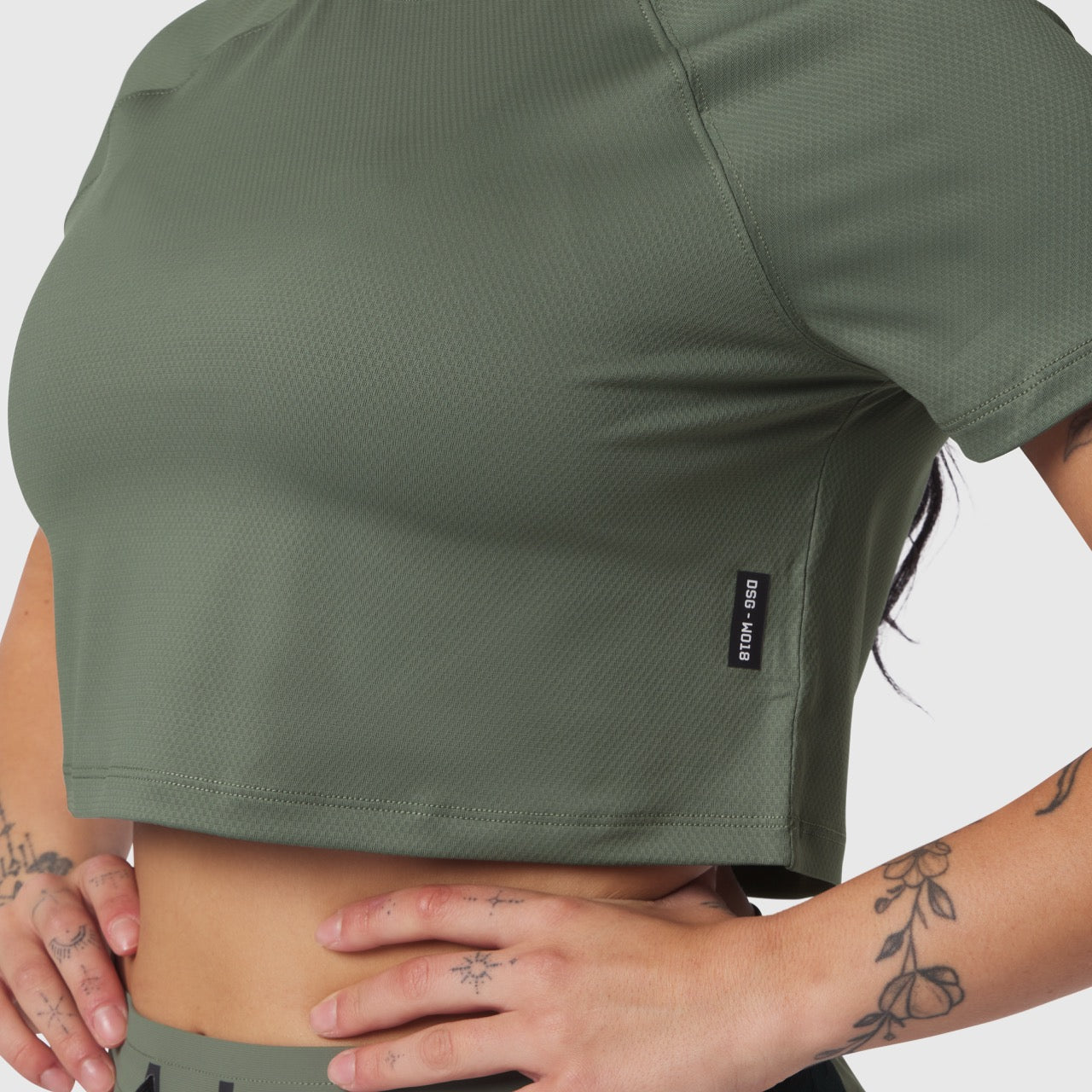 W018. AeroSilver® Cropped Tee Sage | ASRV US