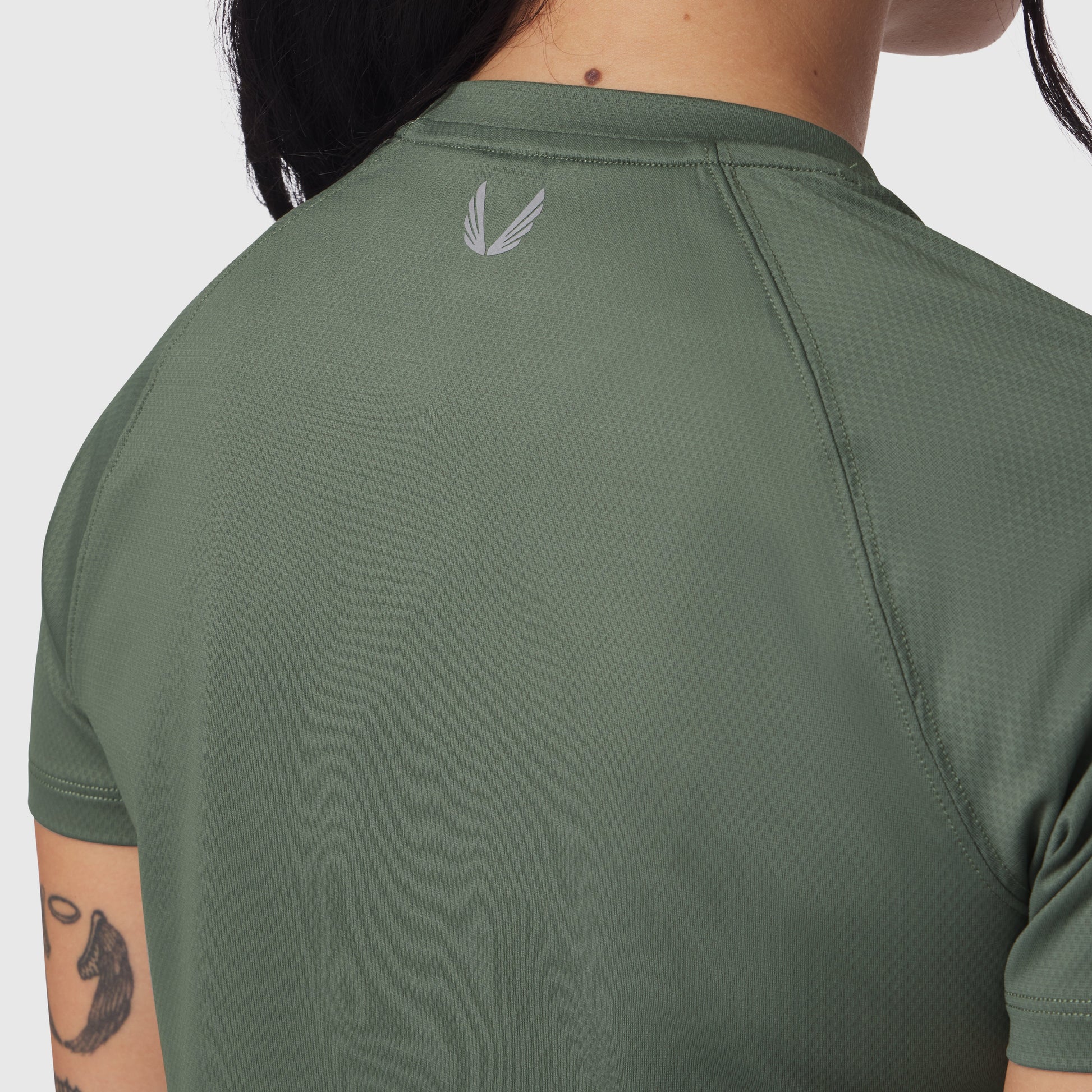 W018. AeroSilver® Cropped Tee Sage | ASRV US