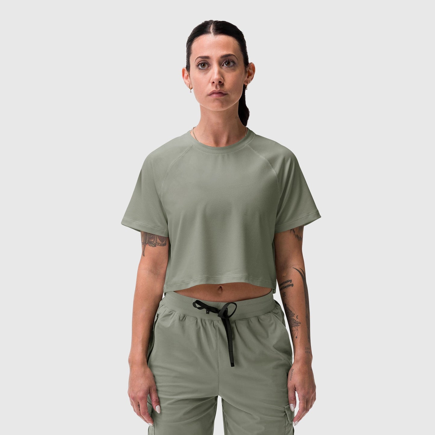 W018. AeroSilver® Cropped Tee Sage | ASRV US