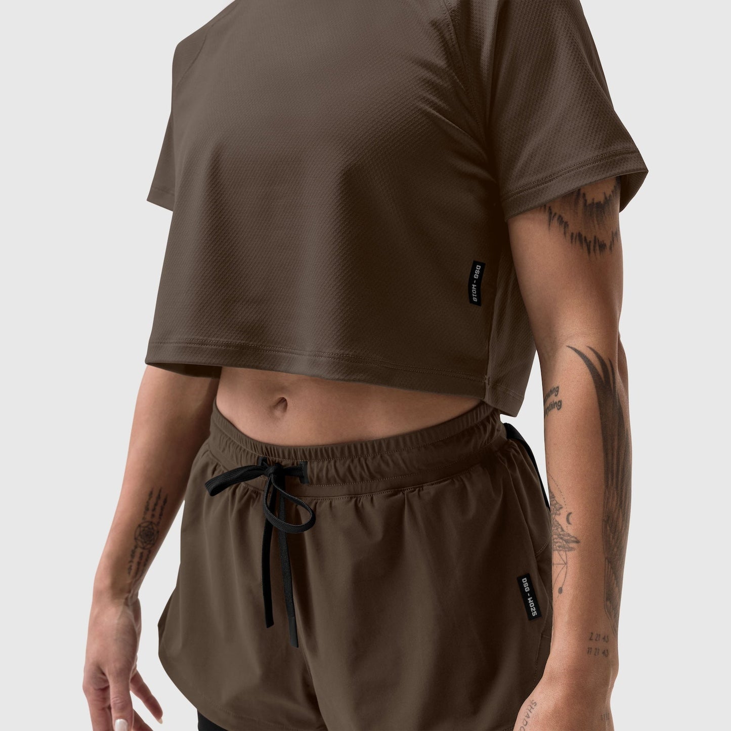 W018. AeroSilver® Cropped Tee Dark Earth | ASRV for sale