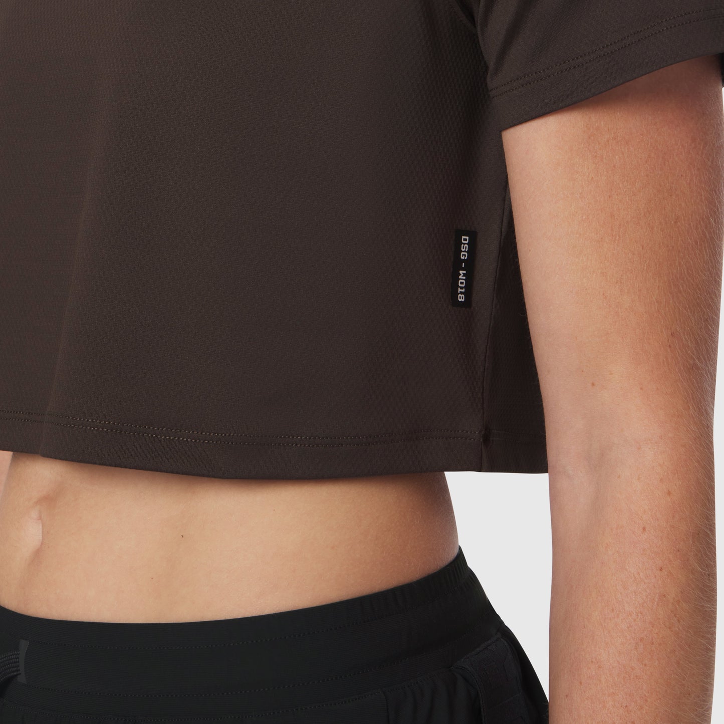 W018. AeroSilver® Cropped Tee Dark Earth | ASRV for sale