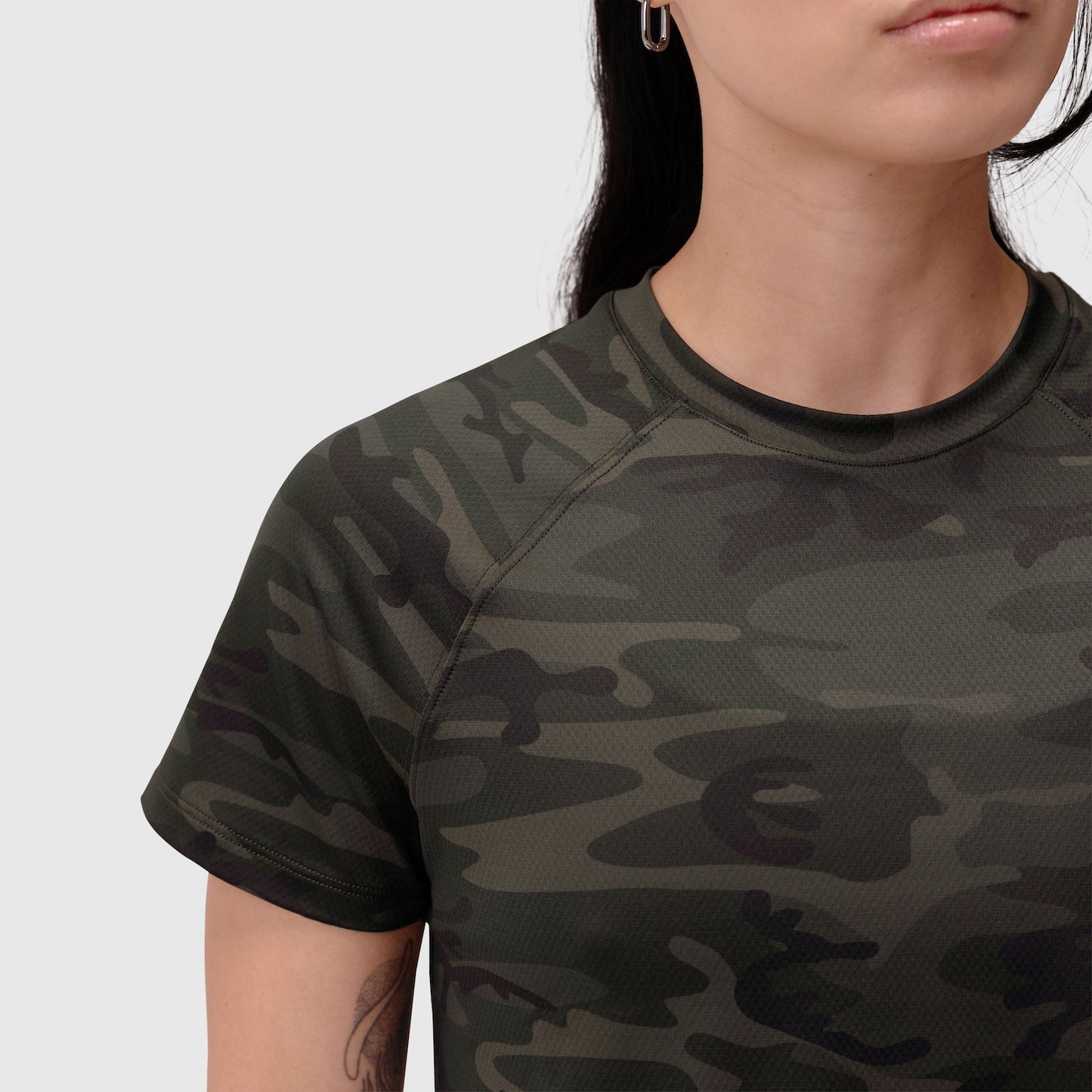 W018. AeroSilver® Cropped Tee Dark Camo | ASRV discount