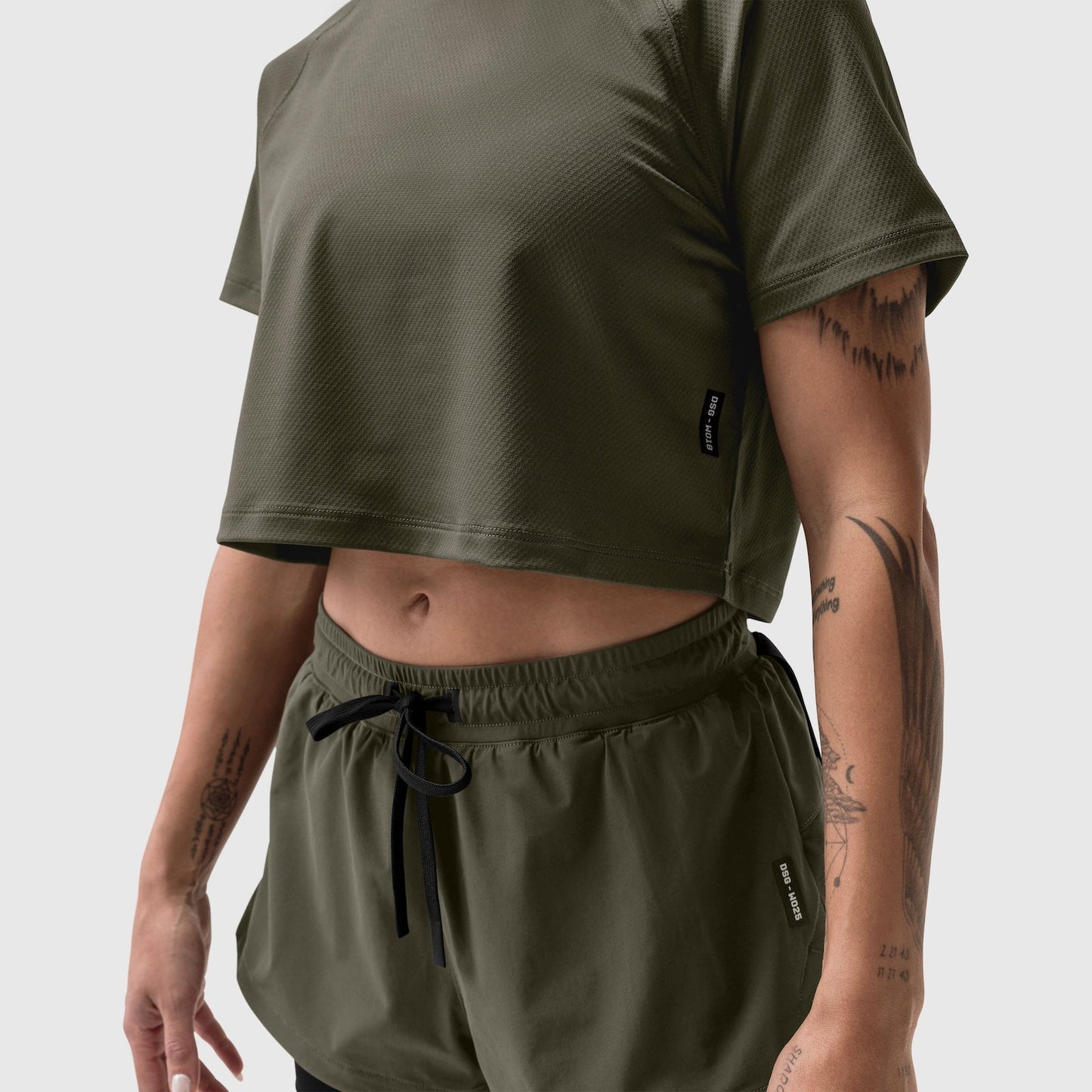 W018. AeroSilver® Cropped Tee Olive | ASRV Online