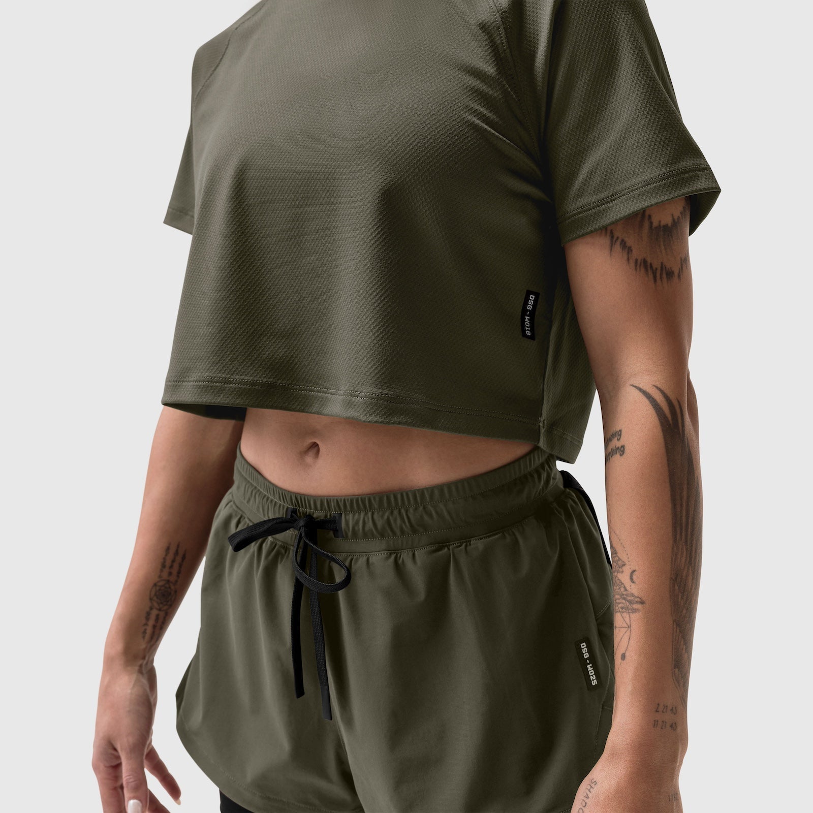 W018. AeroSilver® Cropped Tee Olive | ASRV Online