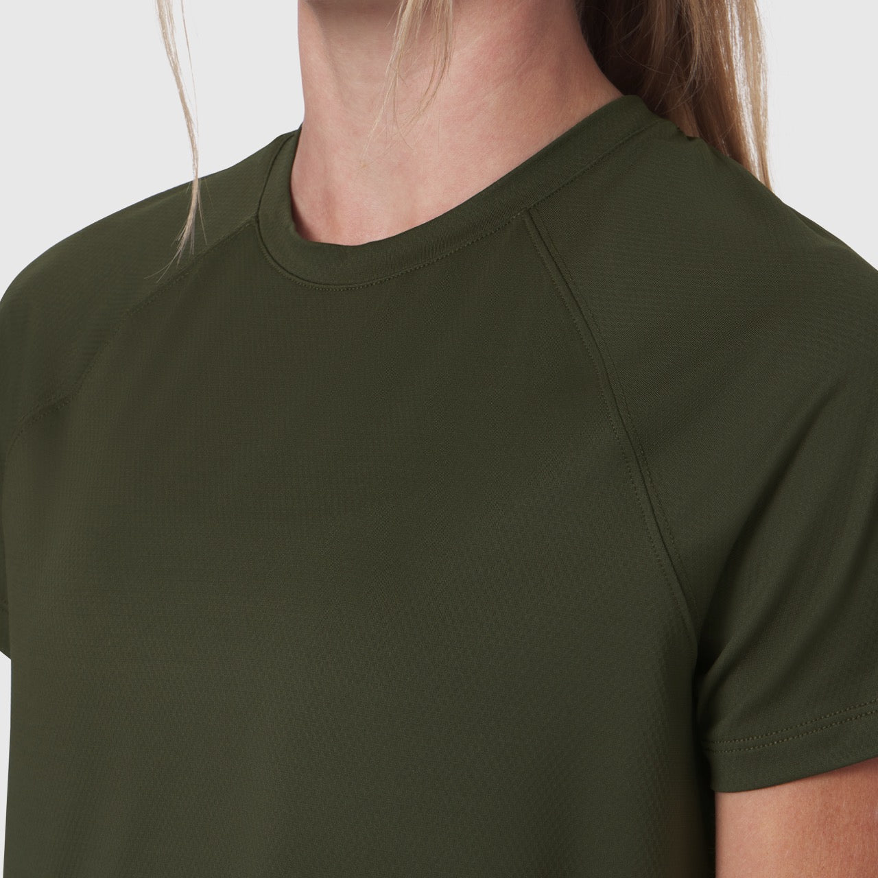 W018. AeroSilver® Cropped Tee Olive | ASRV Online