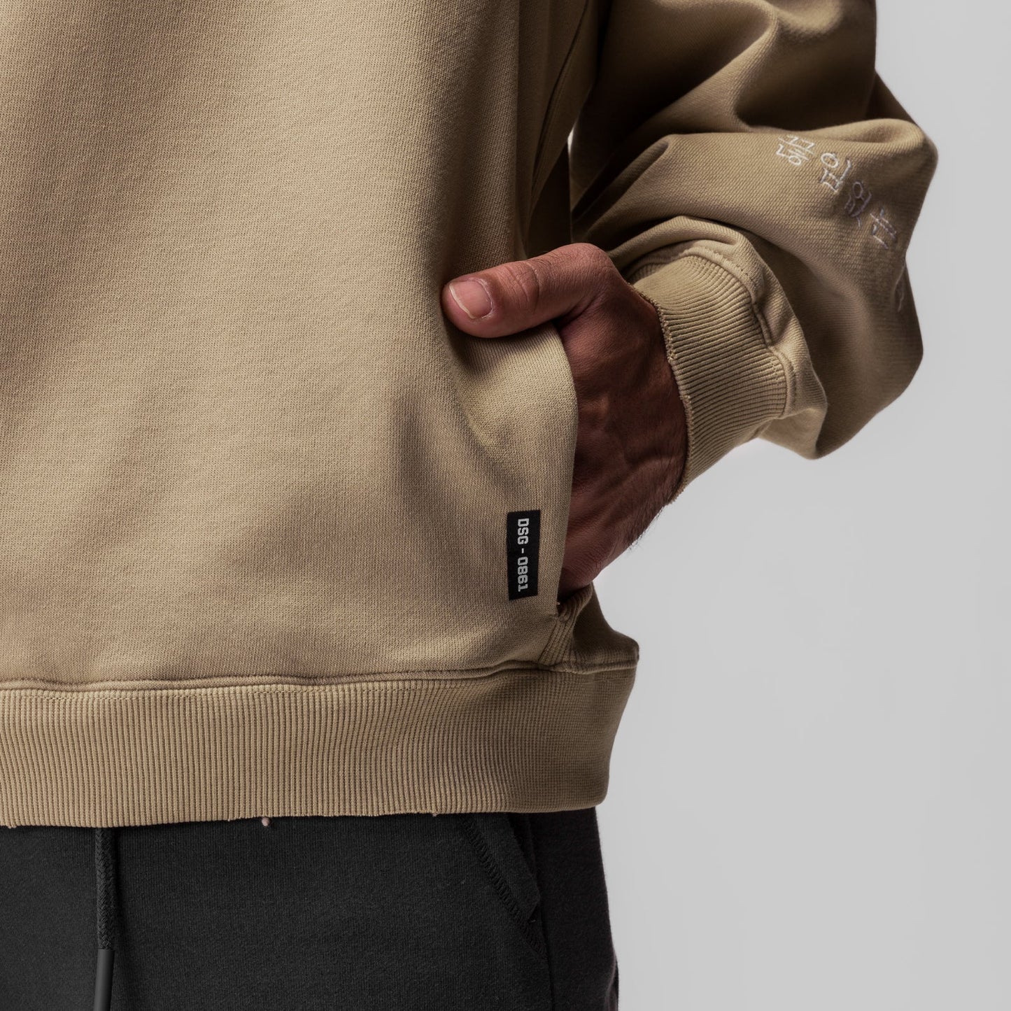 0861. Tech Essential™ Distressed Crewneck Khaki | ASRV discount