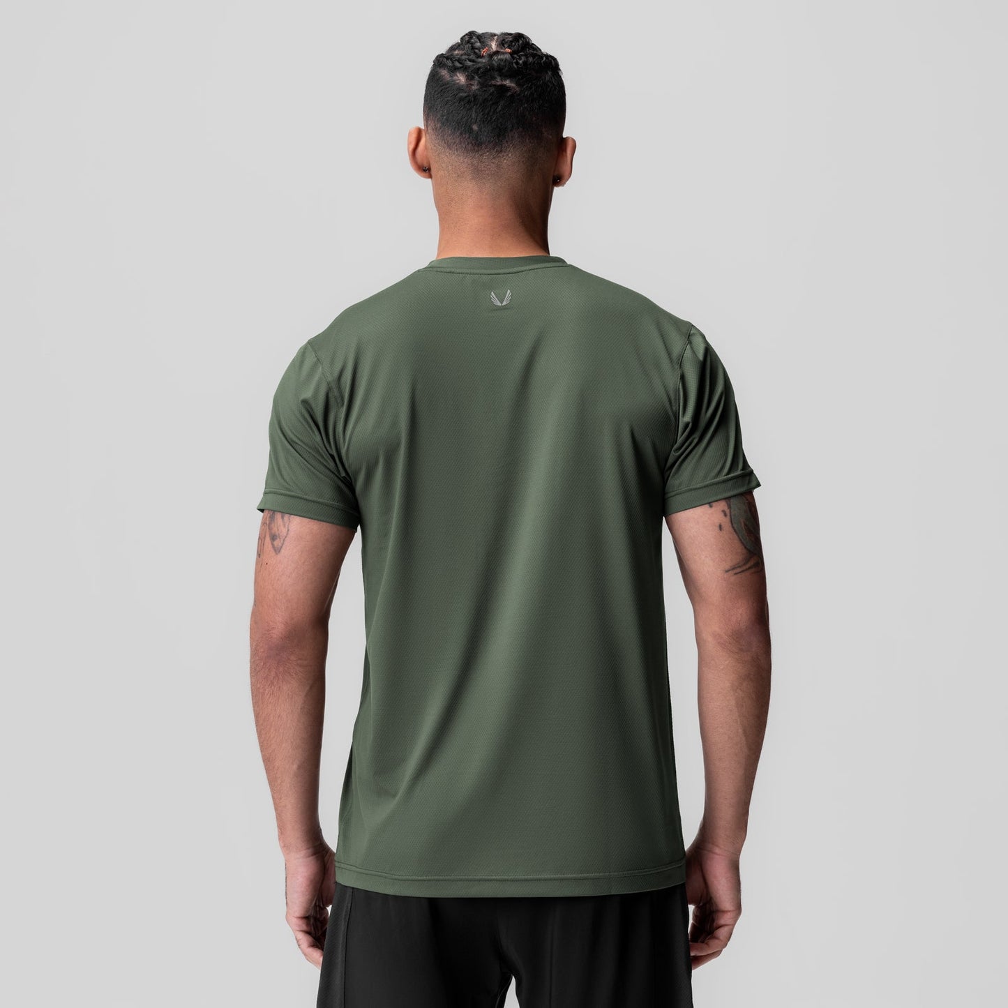 1015. AeroSilver® Essential Tee Olive | ASRV US
