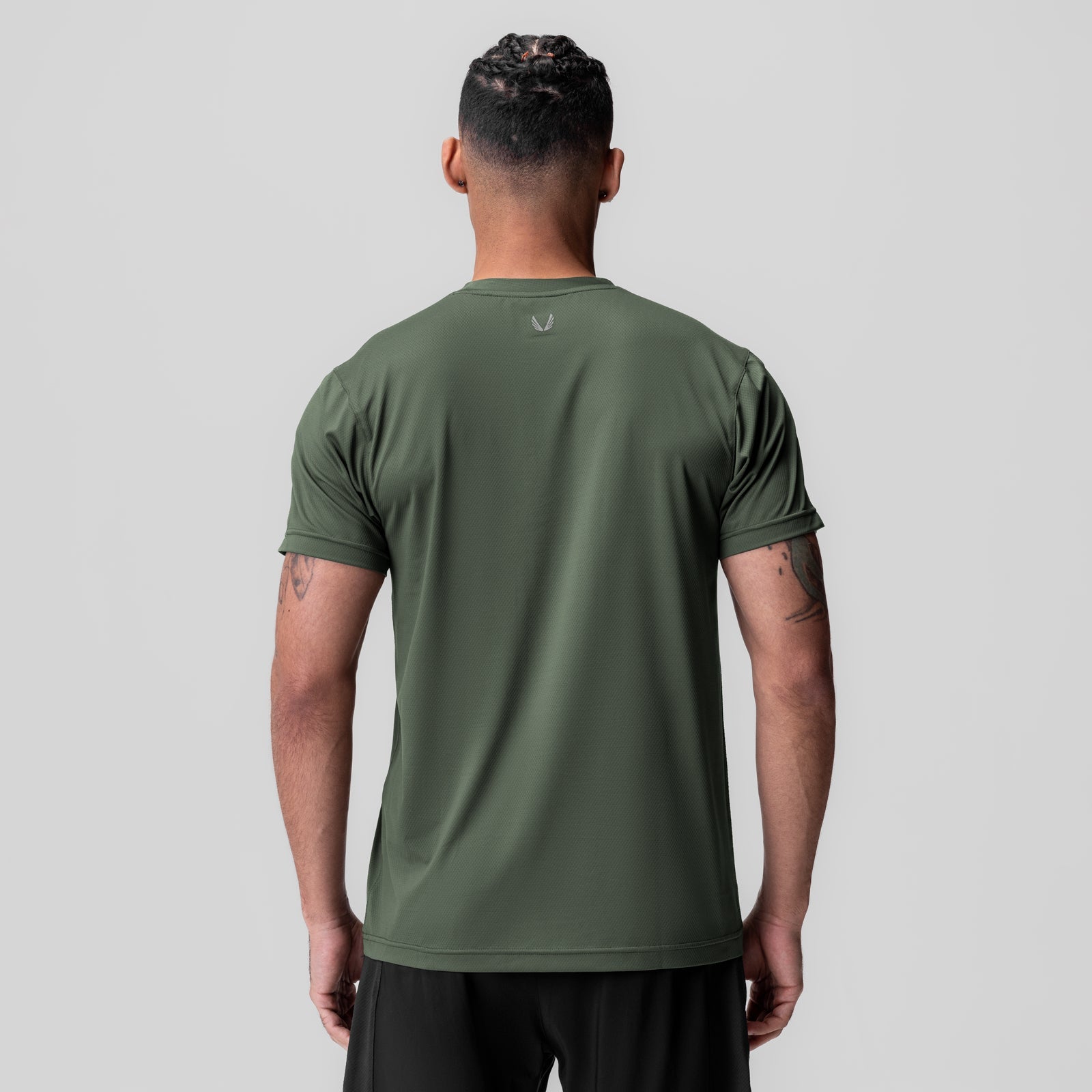1015. AeroSilver® Essential Tee Olive | ASRV US