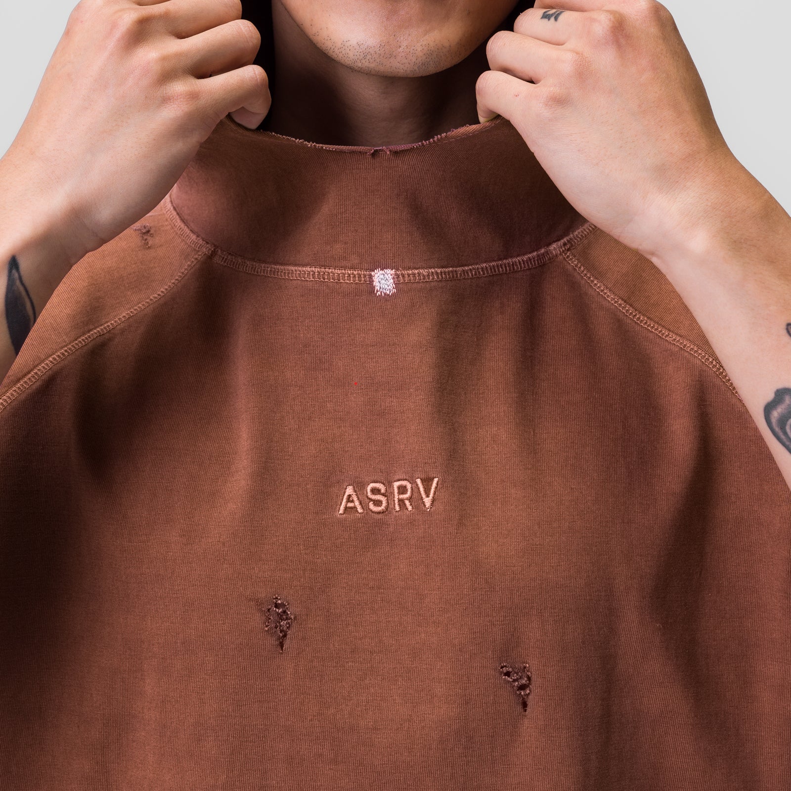0799. Tech Essential™ Cutoff Hoodie Faded Rust | ASRV US