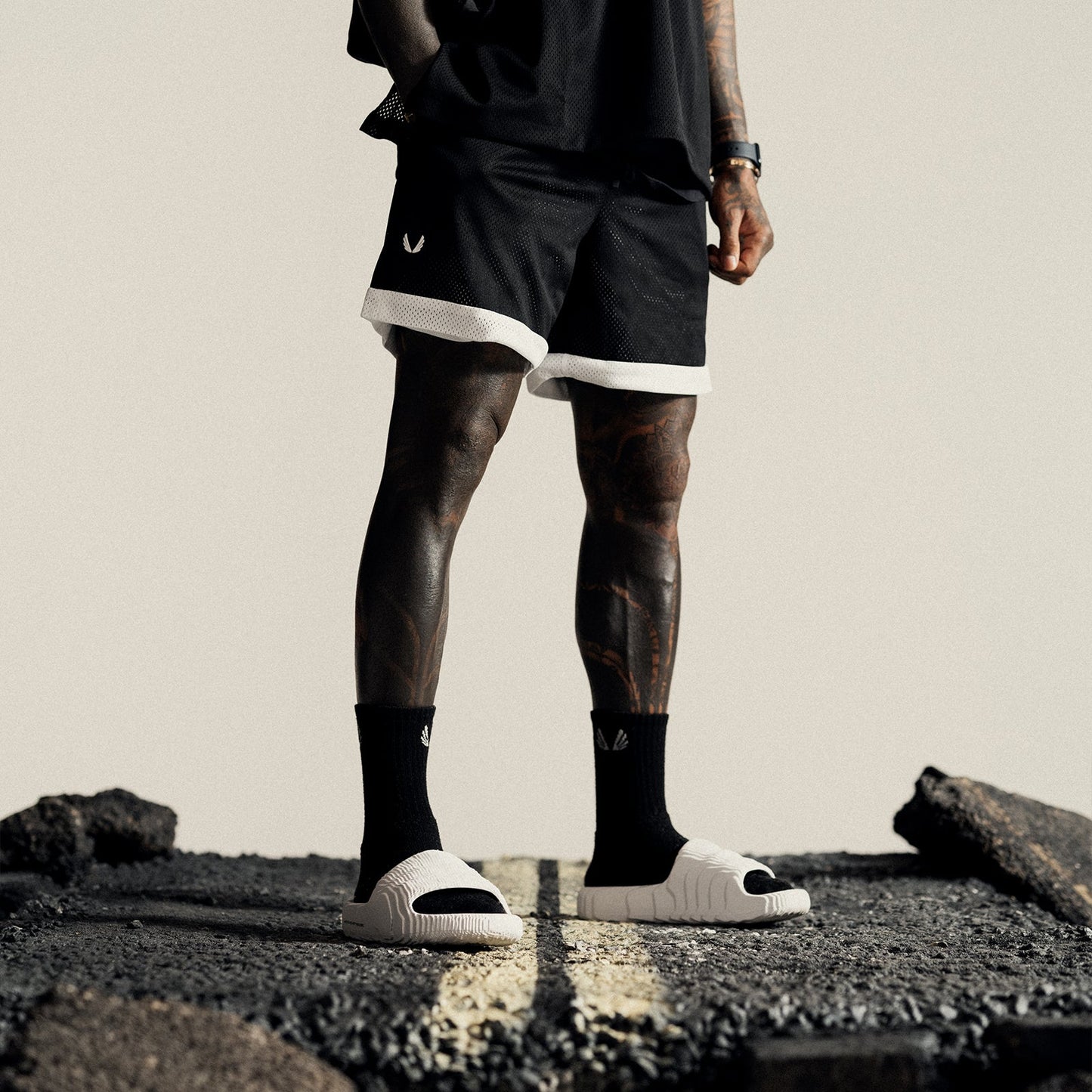 0795. SilverPlus™ Mesh Reversible Short Black/White | ASRV Discount