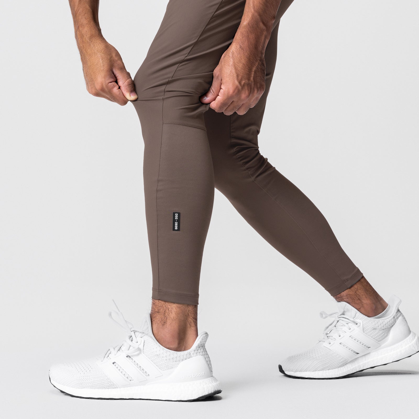 0699. Tetra-Lite® Hybrid Jogger Deep Taupe | ASRV sale