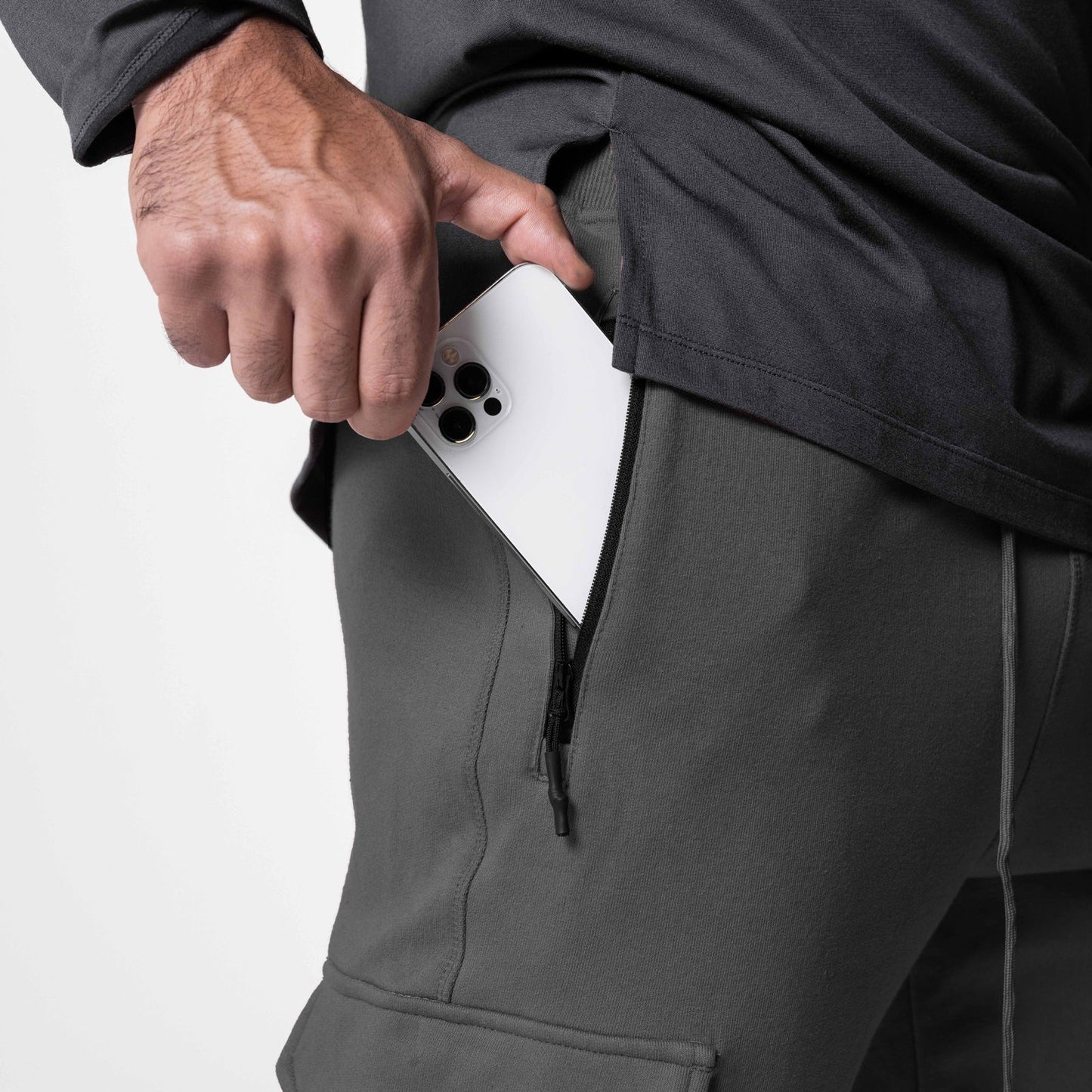 0654. Tech-Terry™ Cargo High Rib Jogger Raven | ASRV US