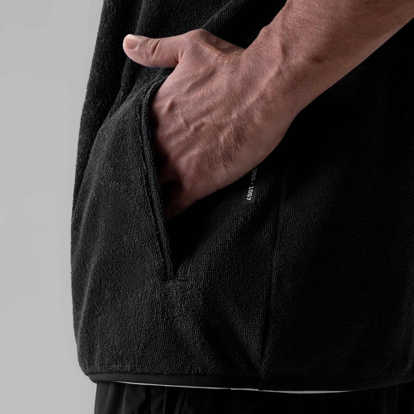 1057. Towel Terry Quarter Zip Oversized Tee Black | ASRV on sale