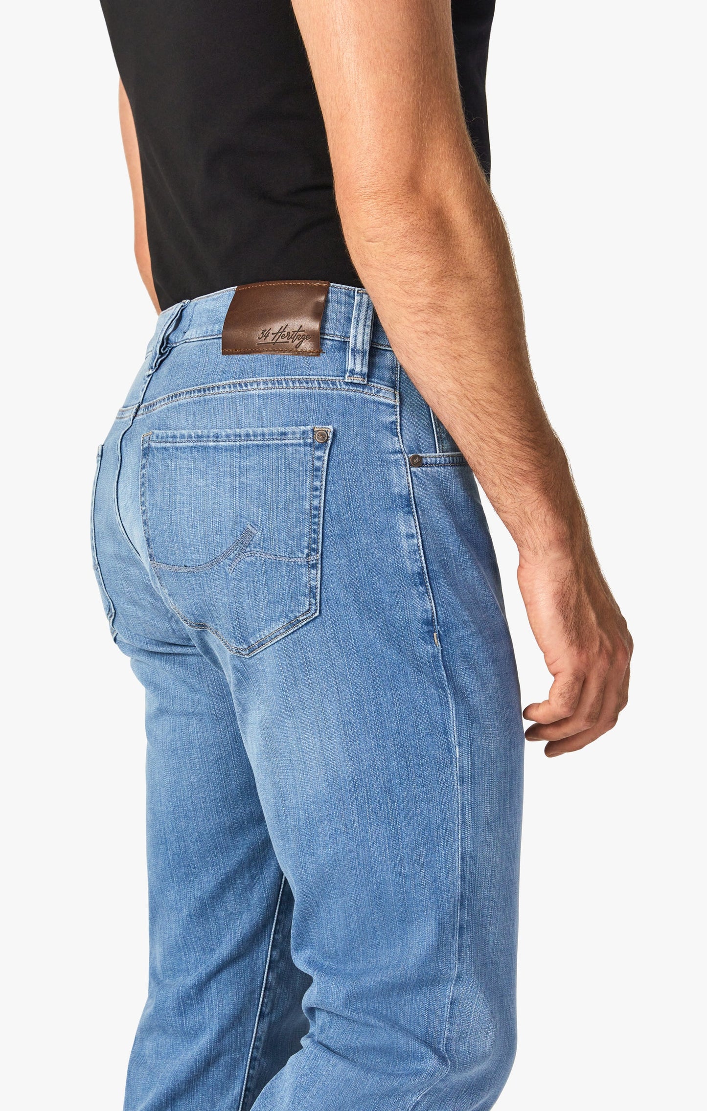 34 Heritage Charisma Relaxed Straight Jean In Light Soft Denim