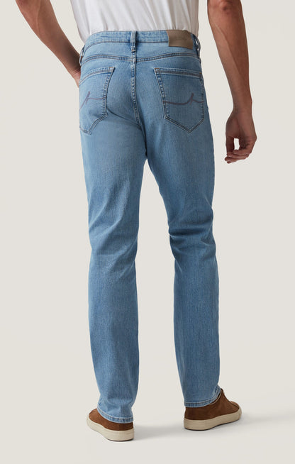 34 Heritage Charisma Relaxed Straight Jeans In Light Comfort
