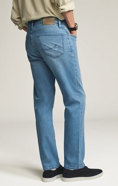 34 Heritage Charisma Relaxed Straight Jeans in Mid Blue Kona
