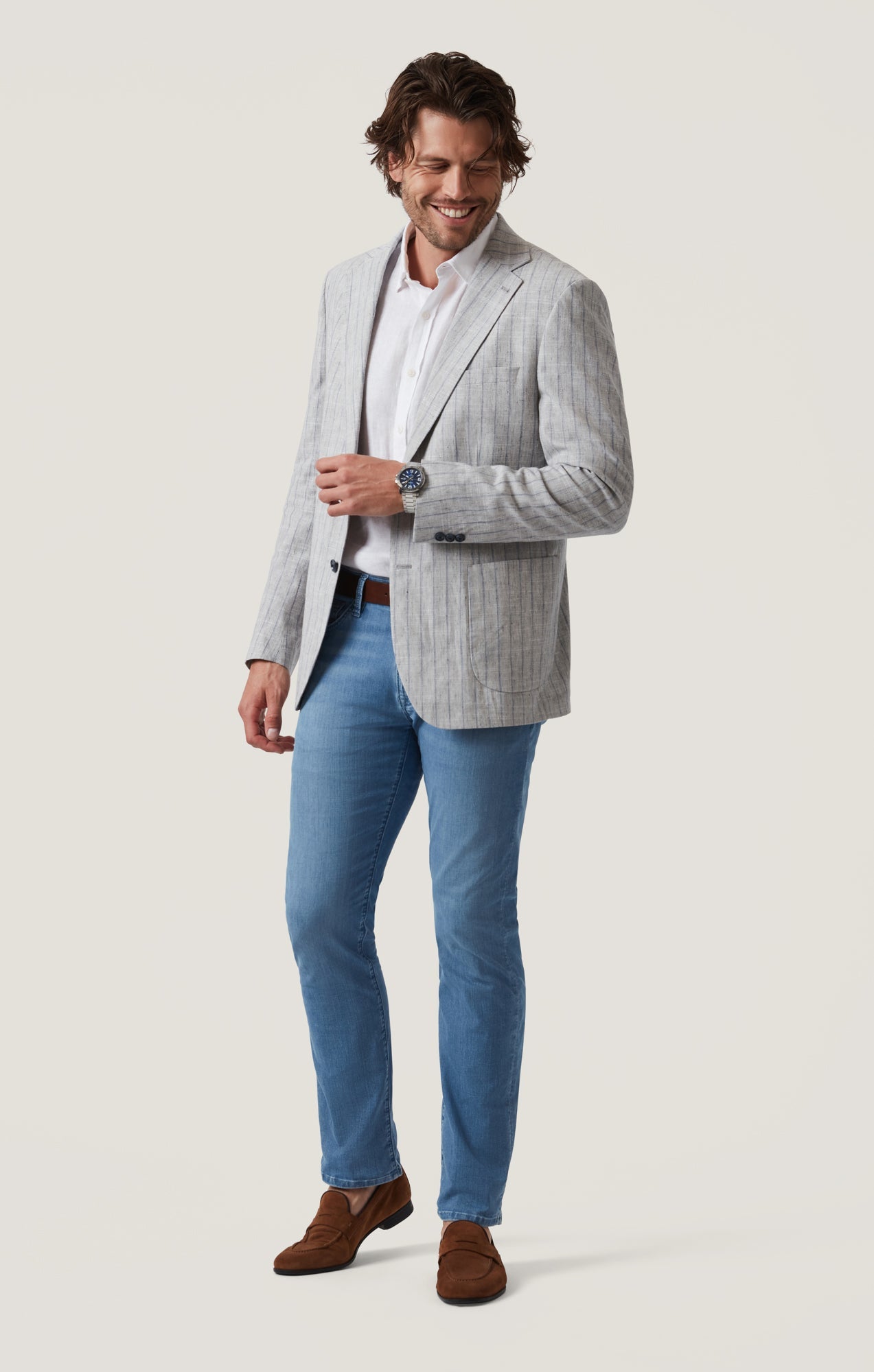 34 Heritage Courage Straight Leg Jeans in Mid Blue Kona