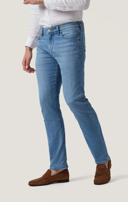 34 Heritage Courage Straight Leg Jeans in Mid Blue Kona