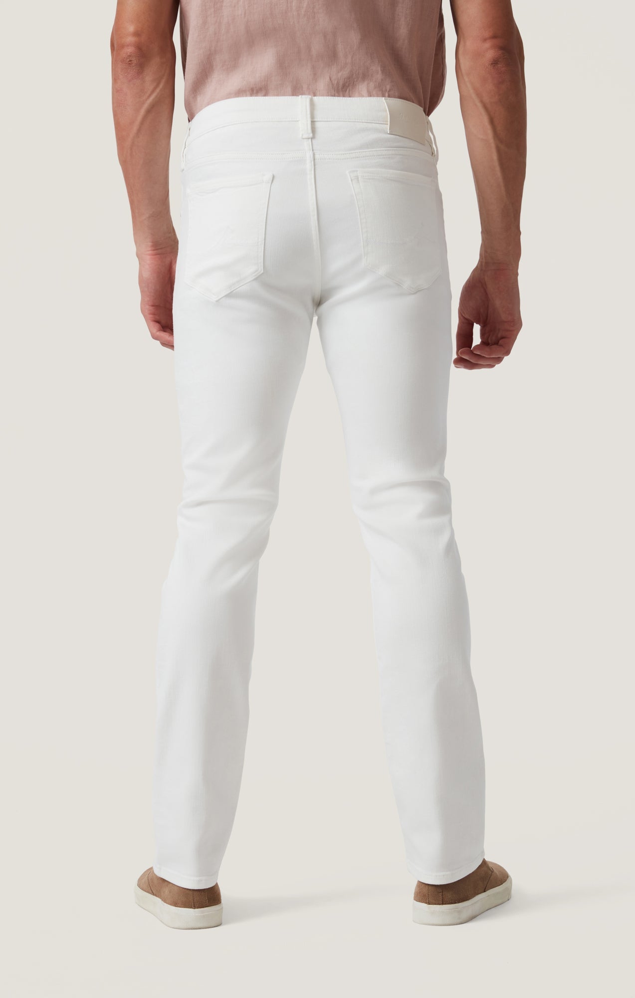 34 Heritage Courage Straight Leg Jeans in White Urban