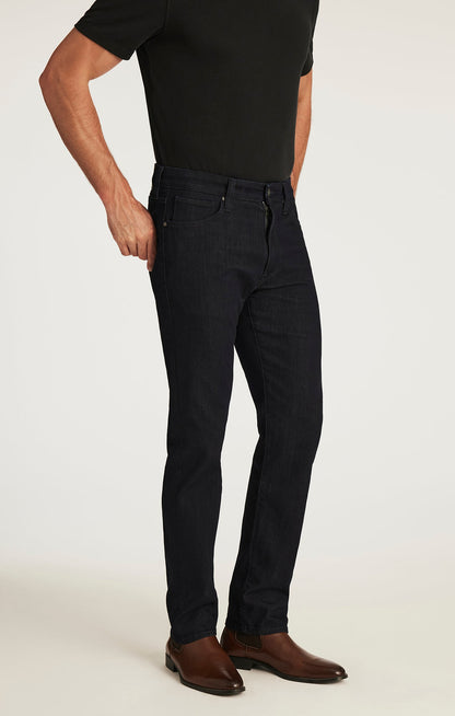 34 Heritage Courage Straight Leg Jeans in Rinse Aerodenim