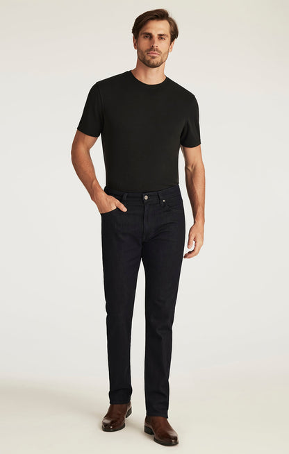 34 Heritage Courage Straight Leg Jeans in Rinse Aerodenim