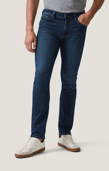 34 Heritage Courage Straight Leg Jeans in Deep Soft