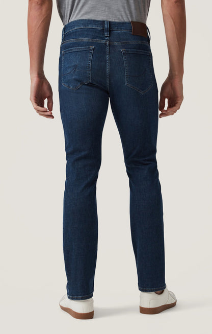 34 Heritage Courage Straight Leg Jeans in Deep Soft