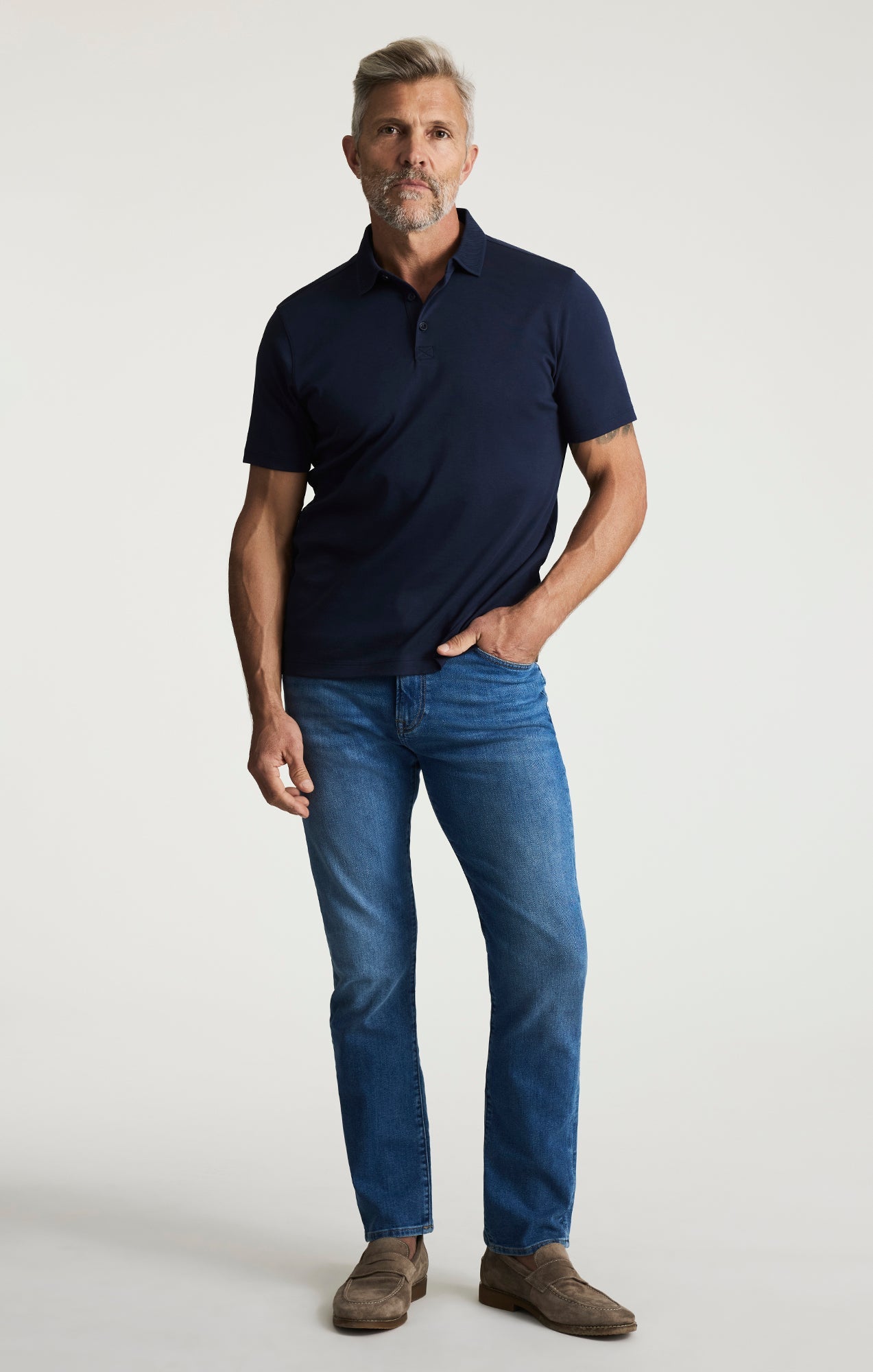 34 Heritage Courage Straight Leg Jeans In Mid Brushed Aerodenim