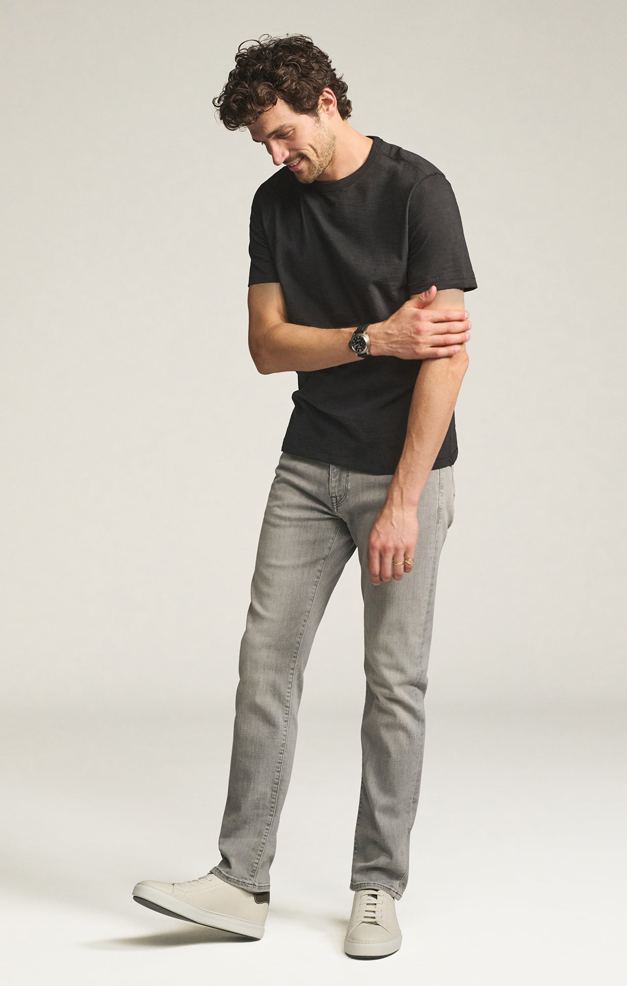 34 Heritage Courage Straight Leg Jeans in Light Grey Organic Ultra