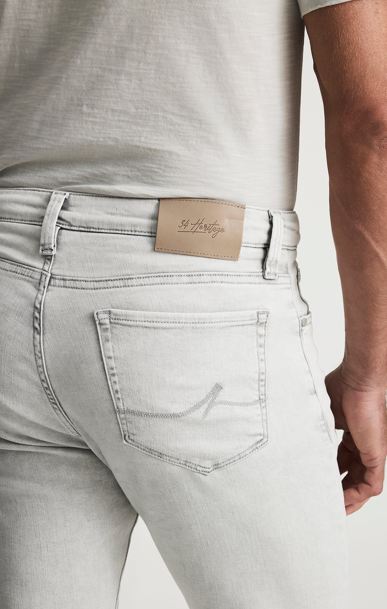 34 Heritage Courage Straight Leg Jeans In Ice Grey Organic Ultra