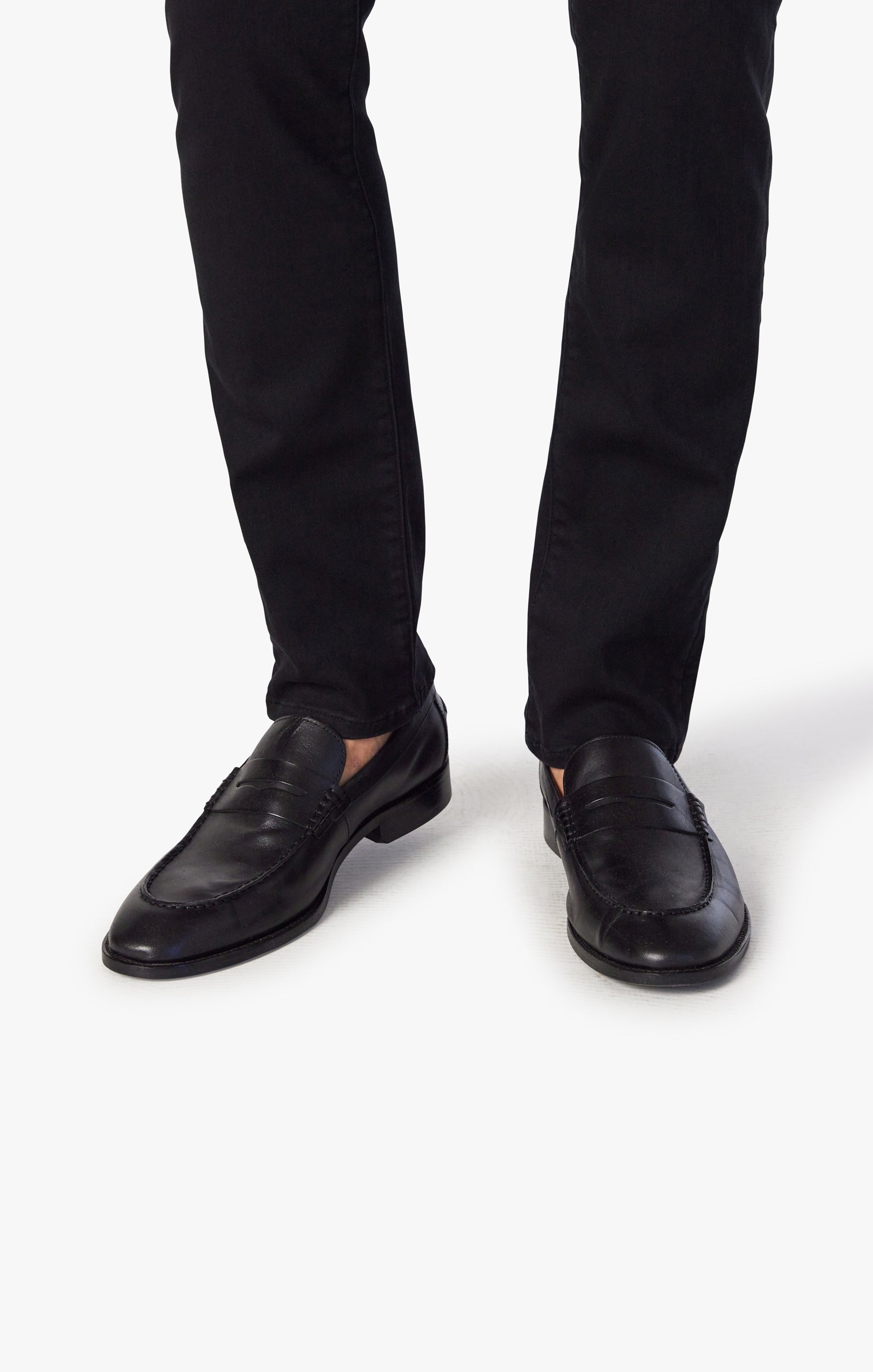 34 Heritage Cool Tapered Leg Jeans in Black Urban