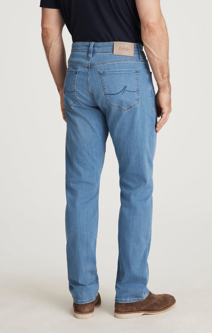 34 Heritage Camino Relaxed Straight Jeans in Cloud Blue Urban