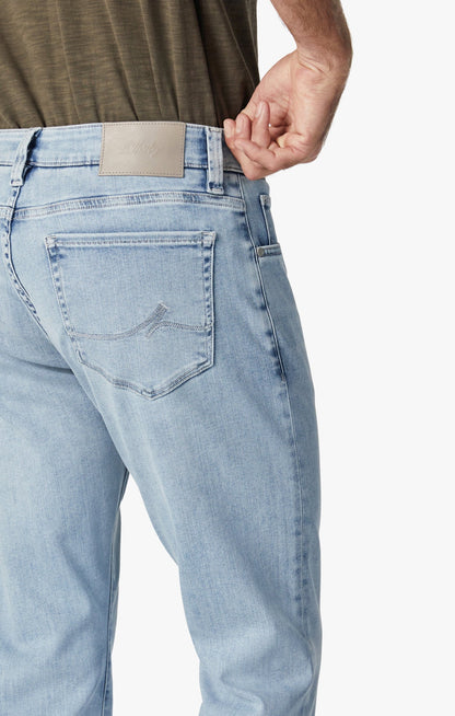 34 Heritage Courage Straight Leg Jeans In Bleached Urban