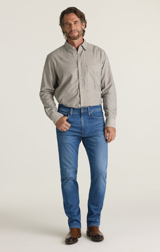34 Heritage Courage Straight Leg Jeans in Light Brushed Urban