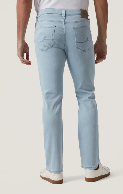 34 Heritage Courage Straight Leg Jeans in Ice Blue Urban
