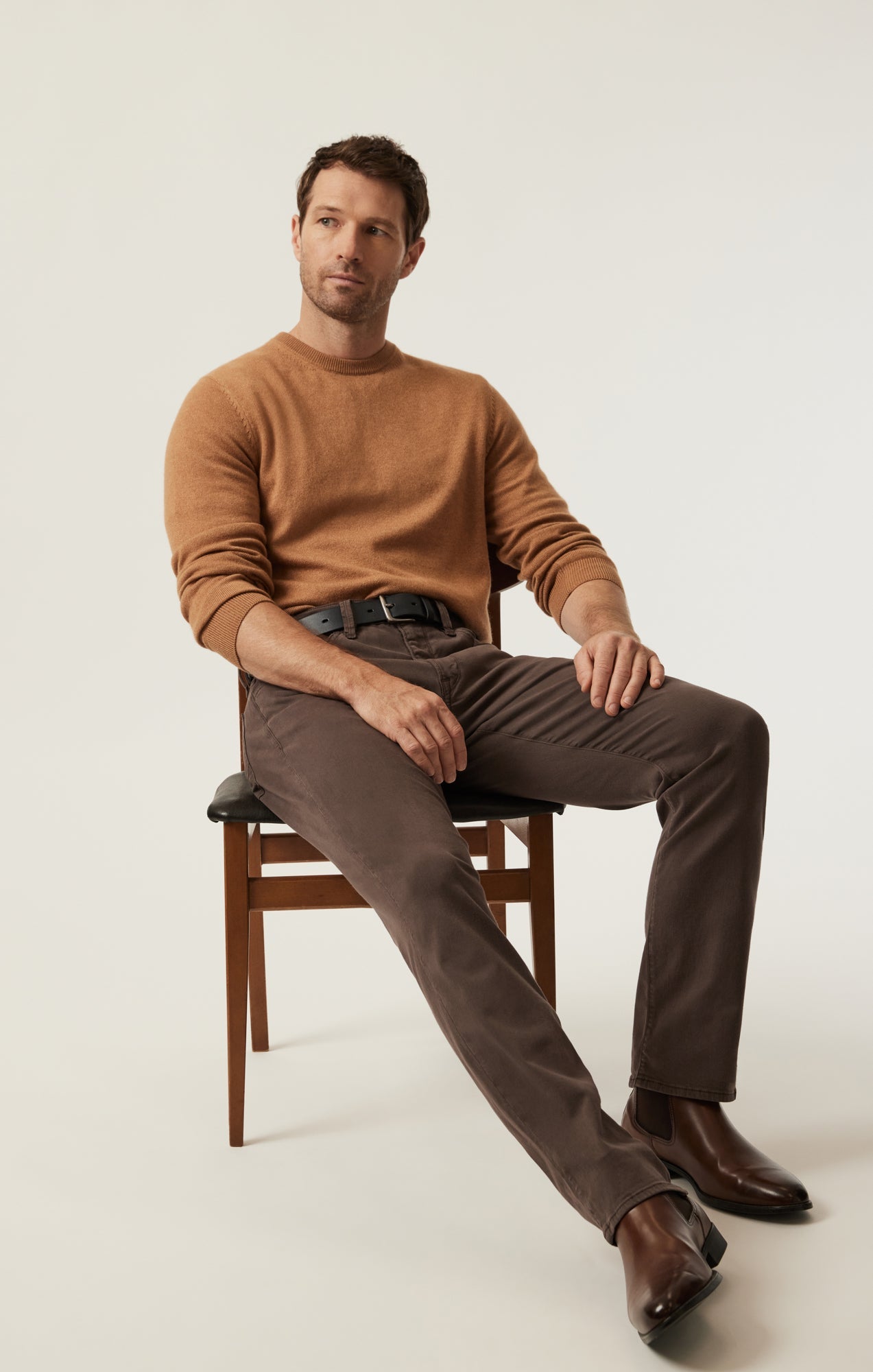 34 Heritage Courage Straight Leg Pants in Oak Twill