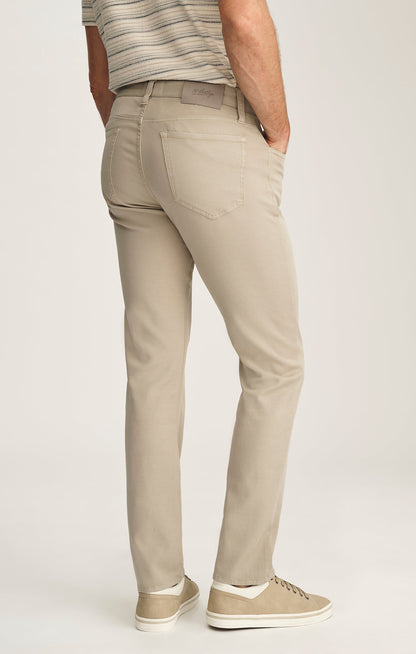 34 Heritage Courage Straight Leg Pants In Cashmere Cloud Luxe