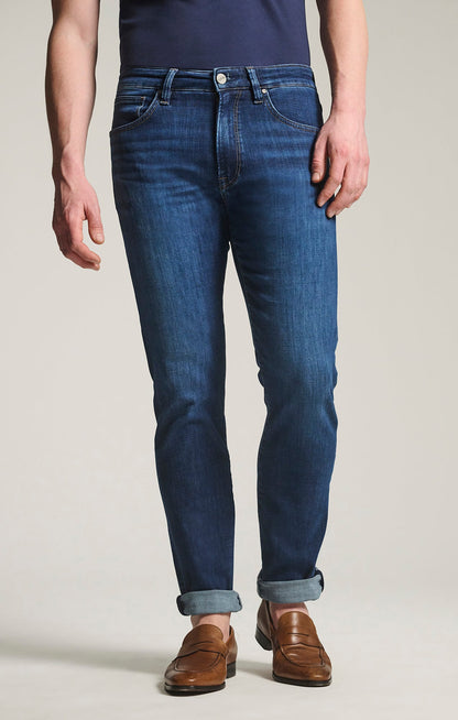 34 Heritage Courage Straight Leg Jeans in Indigo Brushed Organic Ultra