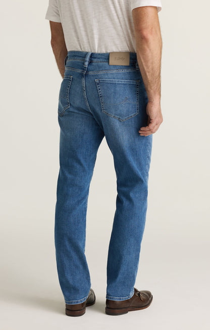 34 Heritage Charisma Relaxed Straight Jeans in Light Brushed Aerodenim