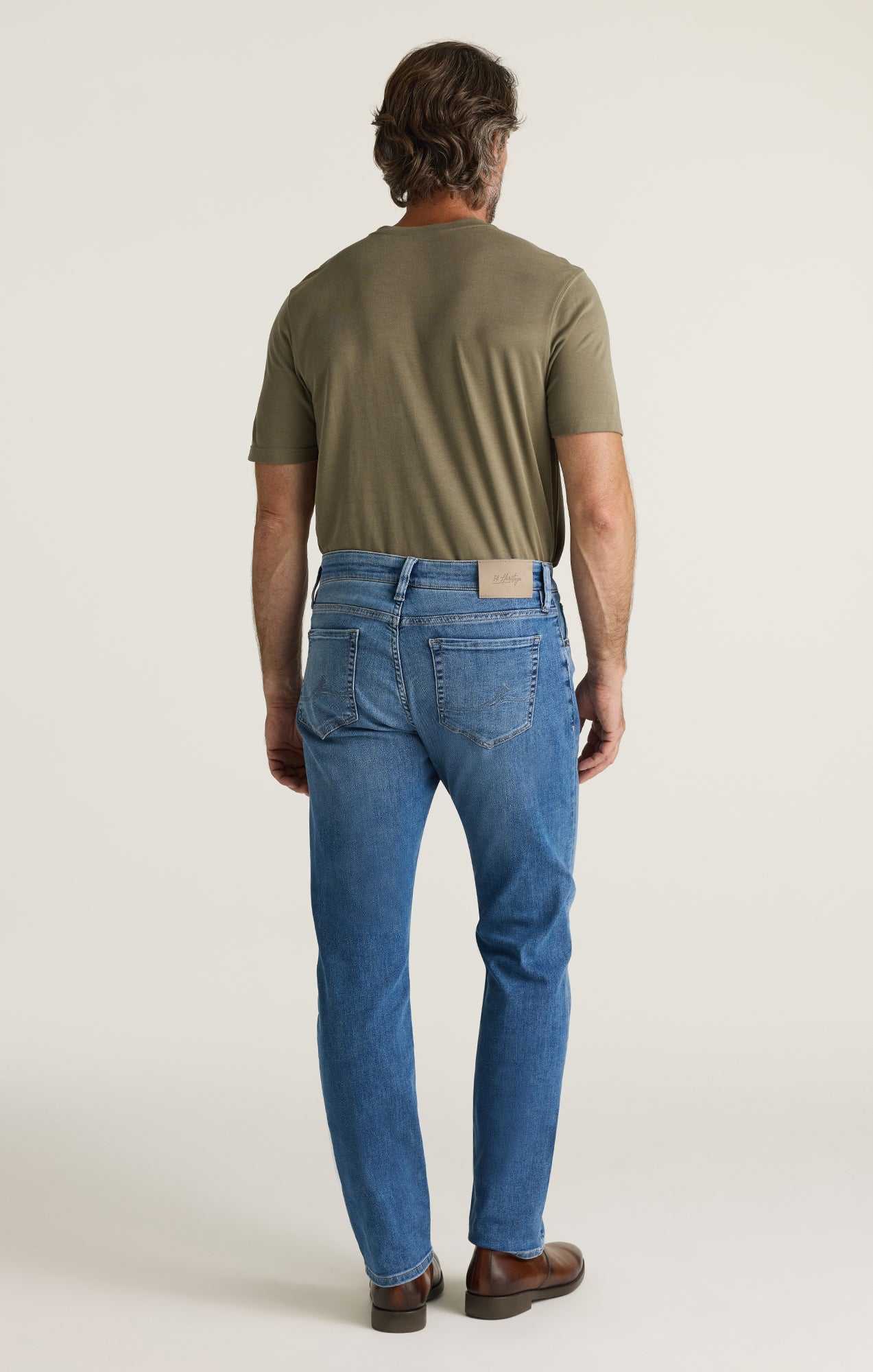 34 Heritage Courage Straight Leg Jeans in Light Brushed Aerodenim